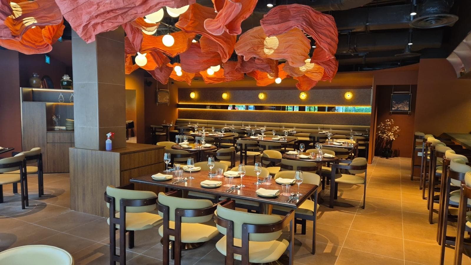 Completed LIORA dining room at CQ @ Clarke Quay